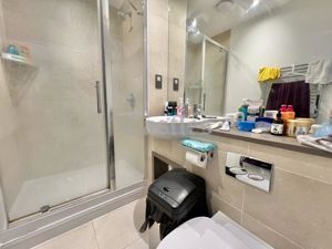 Photo 16- click for photo gallery